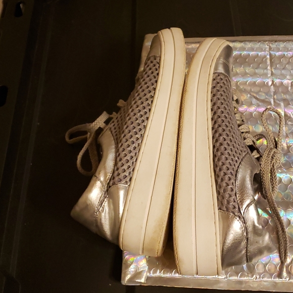 Steven By Steven Madden Silver Sneakers Size 9M - Picture 7 of 11
